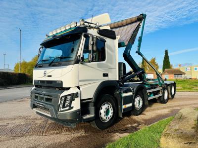 VOLVO FMX 8X2 HOOKLOADER