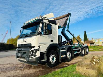 VOLVO FMX 8X2 HOOKLOADER