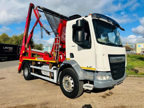 DAF LF 260 18 TON SKIP LOADER