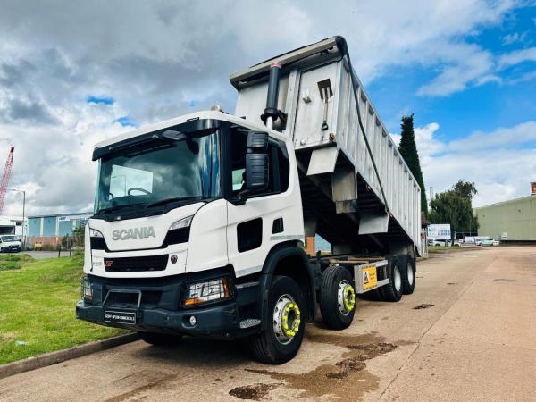 SCANIA P410 XT 8X4 BULK TIPPER