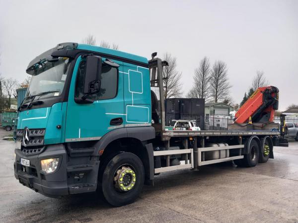 MERCEDES AROCS 6X2 FLAT CRANE