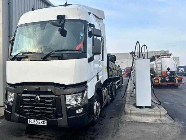 RENAULT T460 6X2 TRACTOR UNIT