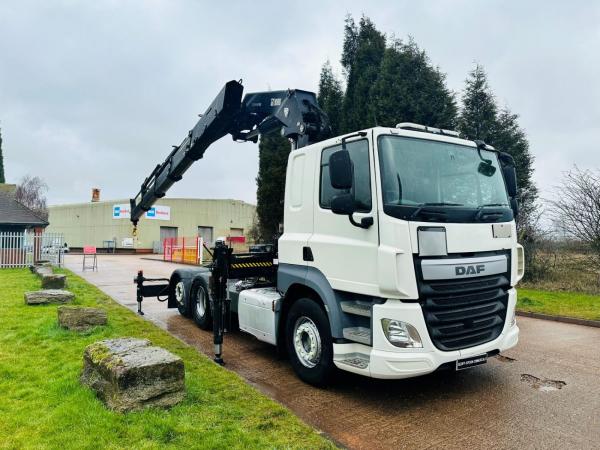 DAF CF 460 6X2 TRACTOR UNIT CRANE