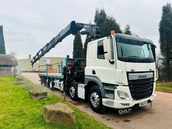 DAF CF 460 8X2 FLAT HIAB 658 REMOTE CRANE