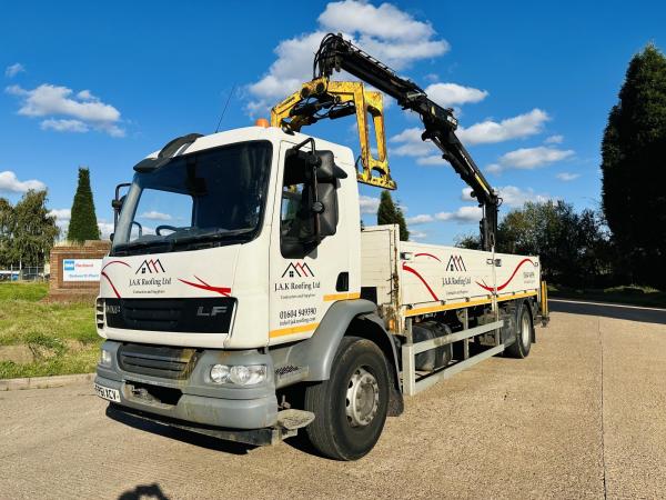 DAF FA LF 55.220 DROPSIDE CRANE